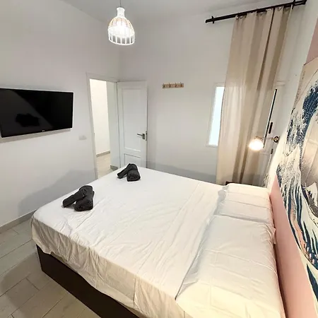Central & Modern In Playa Las Vistas Appartement