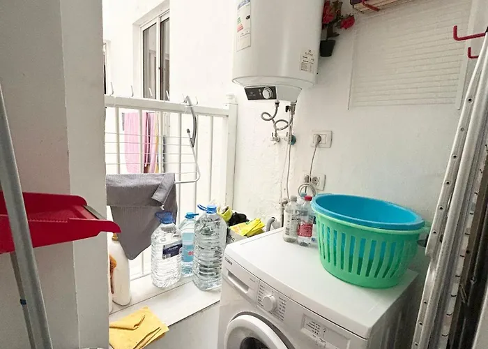 Central & Modern In Playa Las Vistas *